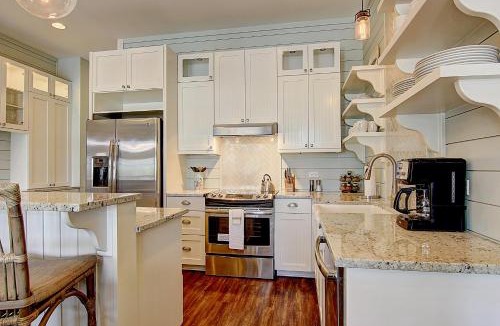 Cinnamon Shore Villa | Beach Crush TC 7102