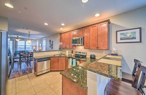 Red Fish Cove Condo | Beach Days & Resort-Style Fun! Galveston Retreat