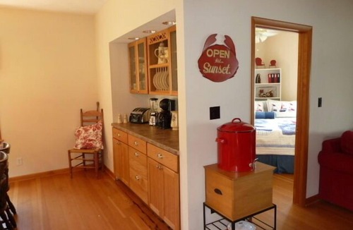 Cleveland Cottage | Beach, Dock, Deck, Amazing Views, Waterfront Cottage with Central air!