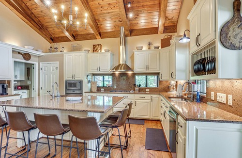 Winnsboro House | Beach & Dock: Lakefront Winnsboro Gem on 20+ Acres