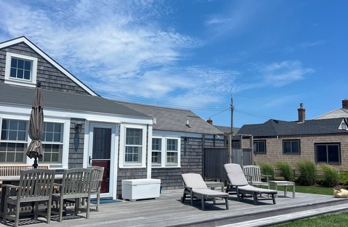 Surfside House | Beach Front 3 Bedroom Cottage