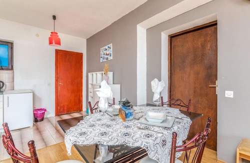Stara Baska Apartment | Beach front apartment in Stara Baska with WiFi