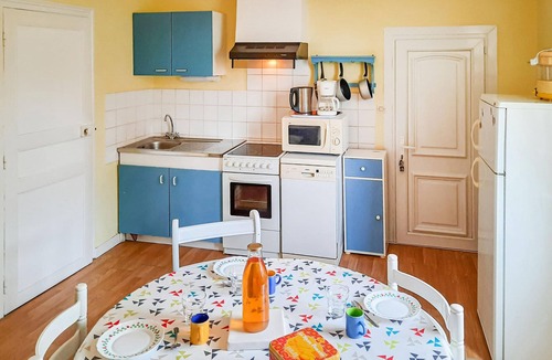 Hirel Apartment | Beach front apartment