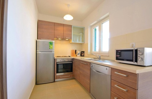 Privlaka Apartment | Beach front apartment in Privlaka with WiFi