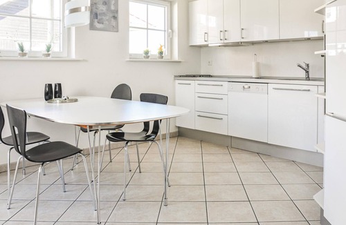 Bogense Apartment | Beach front apartment in Bogense with sauna