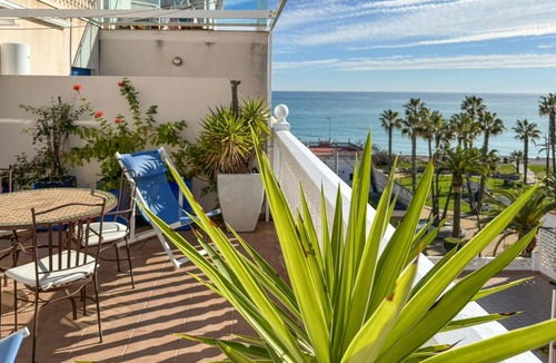 El Grau de Moncofa Apartment | Beach front apartment in Moncofa