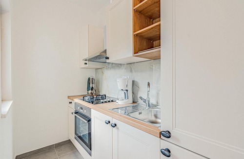 Kneza Apartment | Beach front apartment in Kneze with WiFi