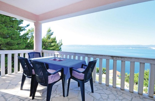 Mimice Apartment | Beach front apartment in Mimice with WiFi
