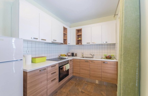 Zadar Apartment | Beach front apartment in Zadar with WiFi