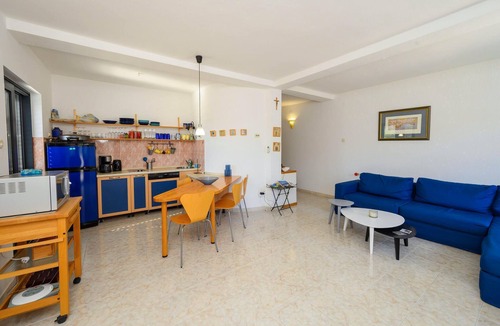 Slivno Apartment | Beach front apartment in Klek with house sea view