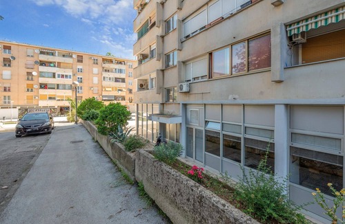 Veruda Apartment | Beach front apartment in Pula with WiFi
