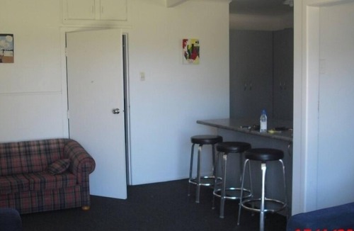 Urenui House | Beach front bach in Urenui