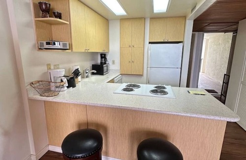 Makaha Apartment | Beach Front Condo - Makaha