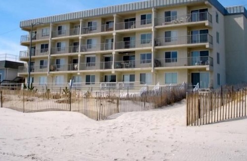 Sea Isle City Condo | BEACH FRONT CONDO WITH A VIEW! INTERNET, A/C & MORE!!!