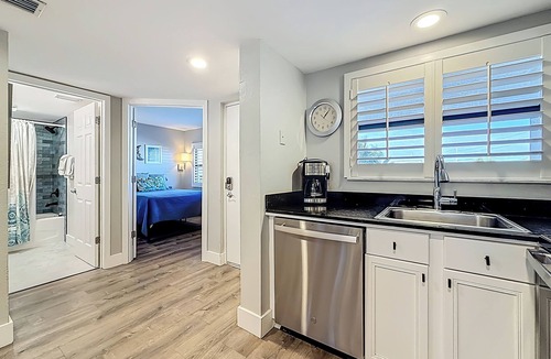 Belle Vista Condo | BEACH FRONT CONDO HIGHLY RATED SPRING & SUMMER DATES AVAILABLE NOW !