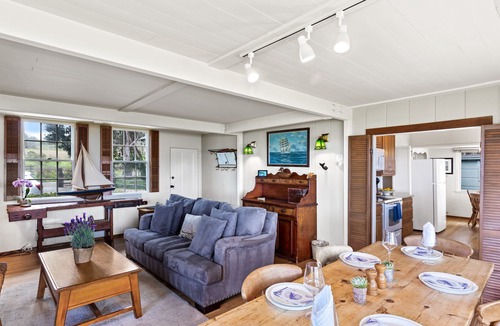 Carmel Cottage | Beach Front Cottages with Stunning Views.