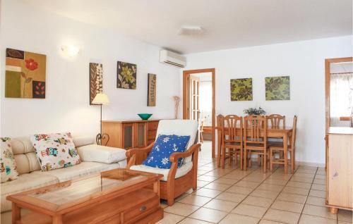 Pueblo Latino House | Beach Front Home In Pilar De La Horadada