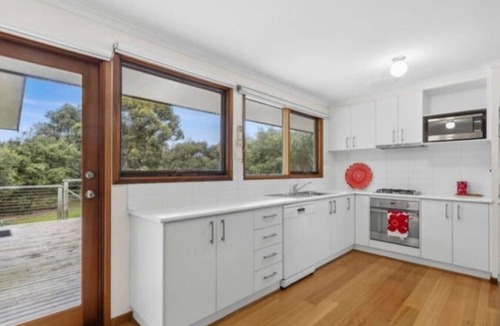 Ocean Grove House | Beach front Family House