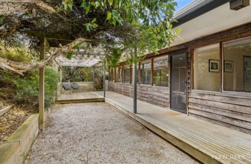 Ocean Grove House | Beach front Family House