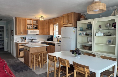 San Luis House | Beach-front! Featured on HGTV's Beachfront Bargain Hunt "Fleeing to Freeport".