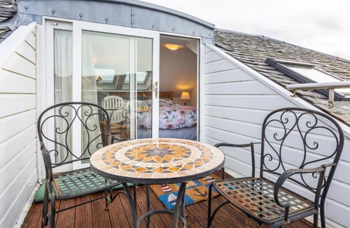 Brodick Apartment | Beach Front Flat, Brodick