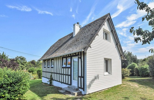 Saint-Aubin-sur-Mer House | Beach front home in Saint-Aubin-sur-Mer