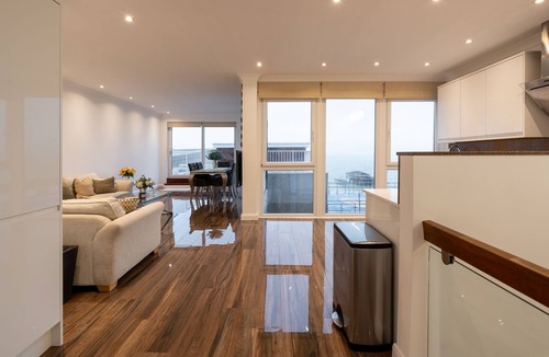 Montpelier Apartment | Beach Front Penthouse