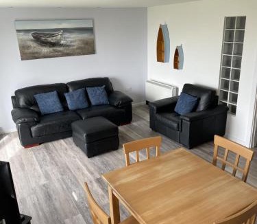 Llanelli Apartment | Beach Front Ground Floor Apartment