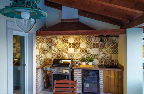 Donji Kraj House | Beach front home in Moscenicka Draga