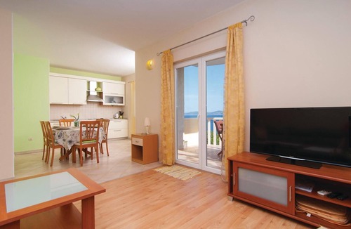 Lokva Rogoznica House | Beach front home in Lokva Rogoznica