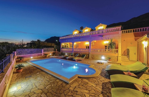 Kastel Sucurac House | Beach front home in Kastel Sucurac