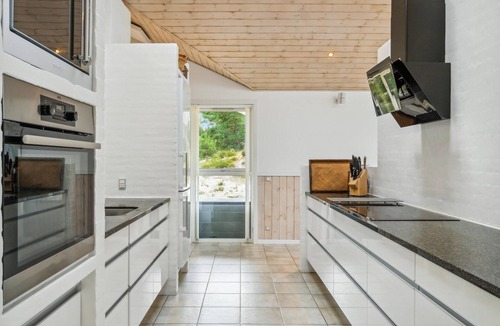 Skram House | Beach front home in ålbæk with sauna