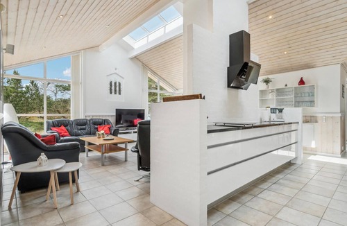 Skram House | Beach front home in ålbæk with sauna