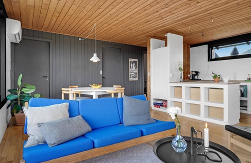 Middelfart House | Beach front home in Asperup with house sea view