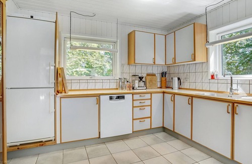 Vedelshave House | Beach front home in Asperup with sauna