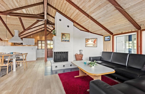 Blavand Strand House | Beach front home in Blåvand with sauna