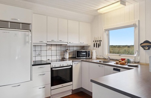 Blavand Strand House | Beach front home in Blåvand with sauna