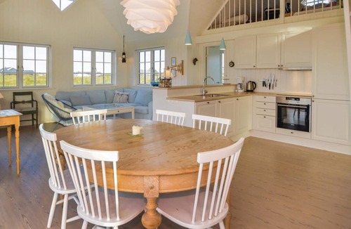 Blavand Strand House | Beach front home in Blåvand with house sea view