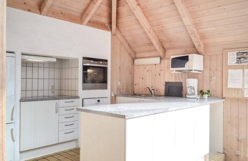 Haurvig House | Beach front home in Hvide Sande with sauna