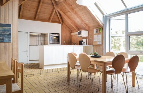 Haurvig House | Beach front home in Hvide Sande with sauna