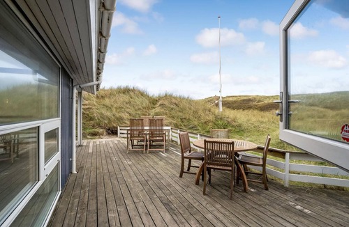 Argab House | Beach front home in Hvide Sande with sauna
