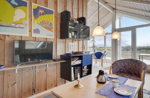Haurvig House | Beach front home in Hvide Sande with sauna