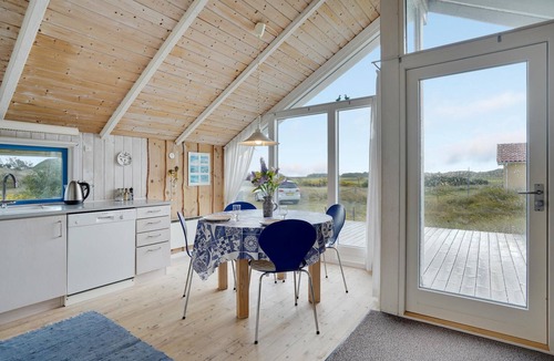 Haurvig House | Beach front home in Hvide Sande with sauna