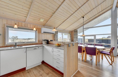 Houvig Strand House | Beach front home in Ringkøbing with sauna