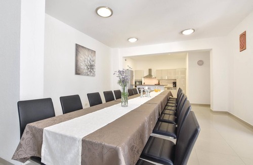 Duce House | Beach front home in Duce