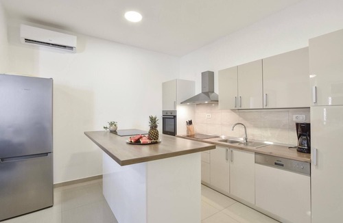 Duce House | Beach front home in Duce