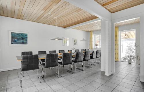 Grenaa House | Beach Front Home In Grenaa With Sauna