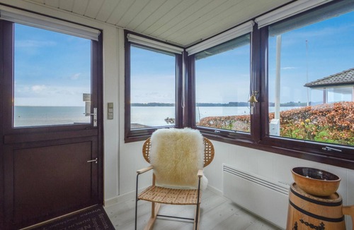 Hejlsminde House | Beach front home in Hejls with WiFi