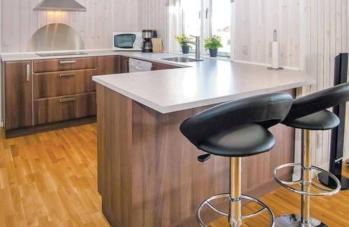 Falen House | Beach front home in Hemmet with sauna
