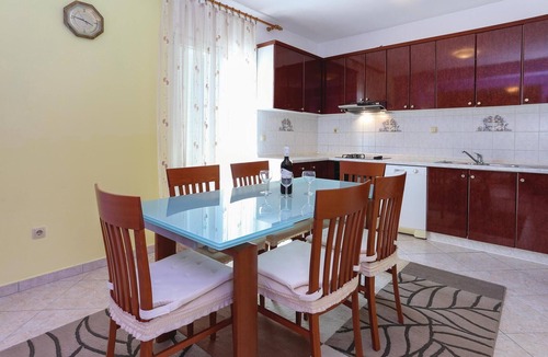 Kastel Novi House | Beach front home in Kastel Novi